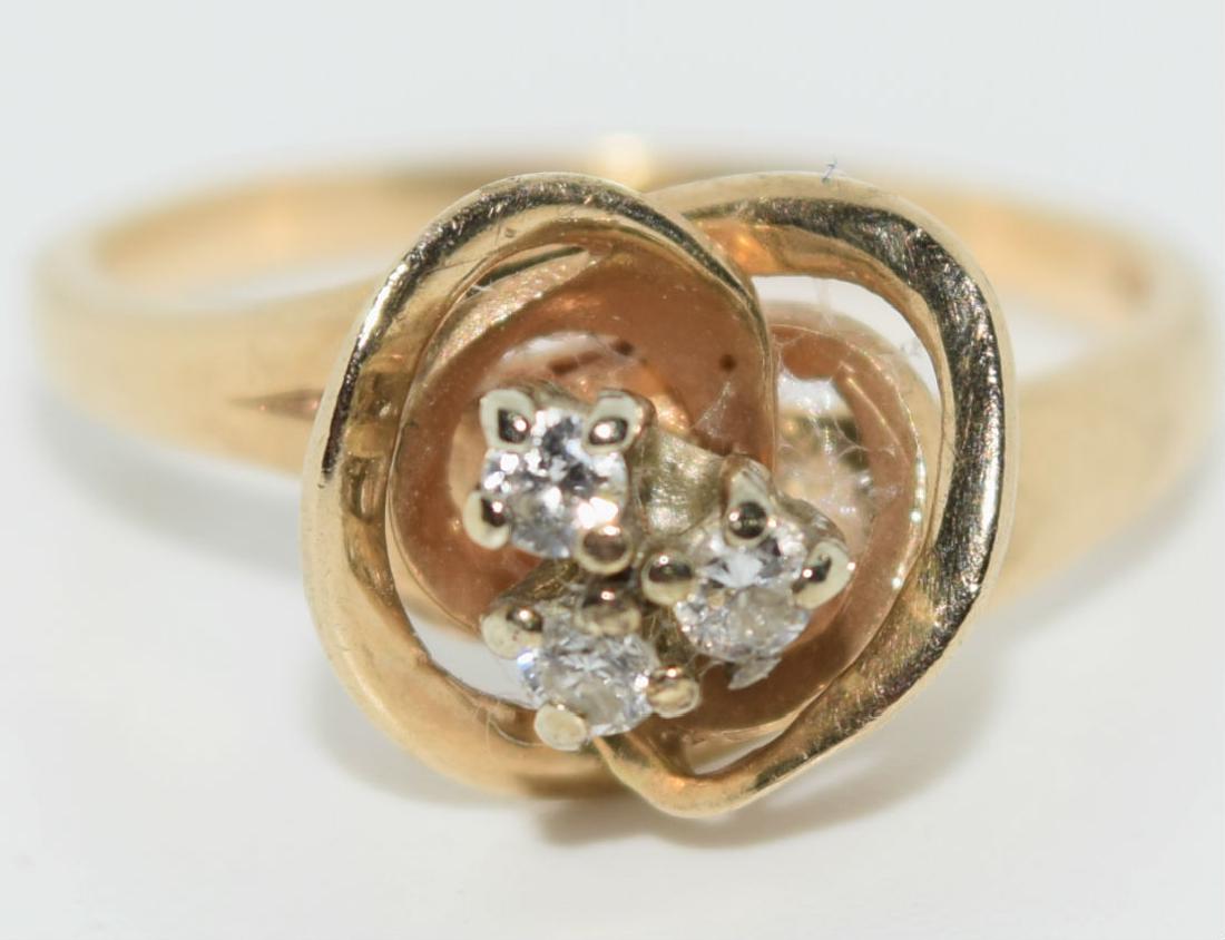 Vintage 10K Gold Diamond Cluster Ring (1 of 5)