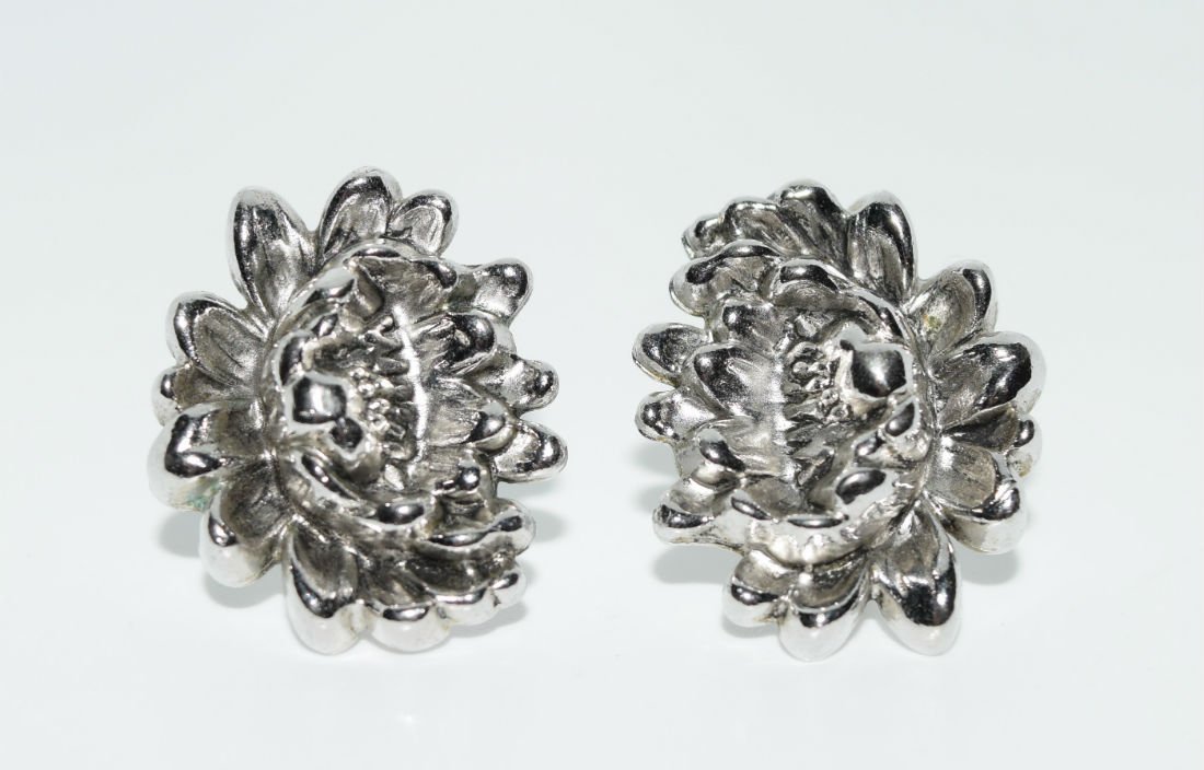 Designer Whiting & Davis Flower Earrings (1 of 2)