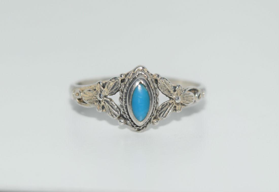 Sterling Silver Turquoise Ring Sz 7.75 (1 of 3)