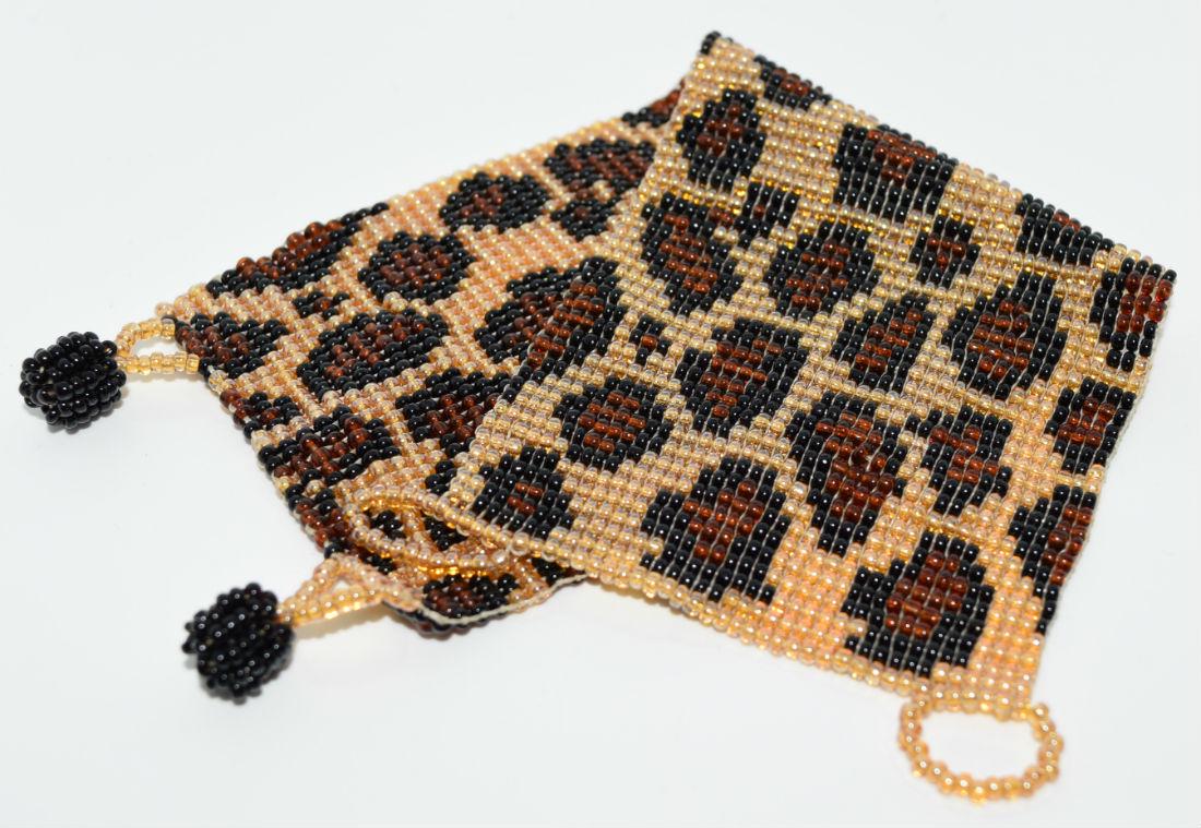 Cheetah Print Wide Seed Bead Bracelet (1 of 4)