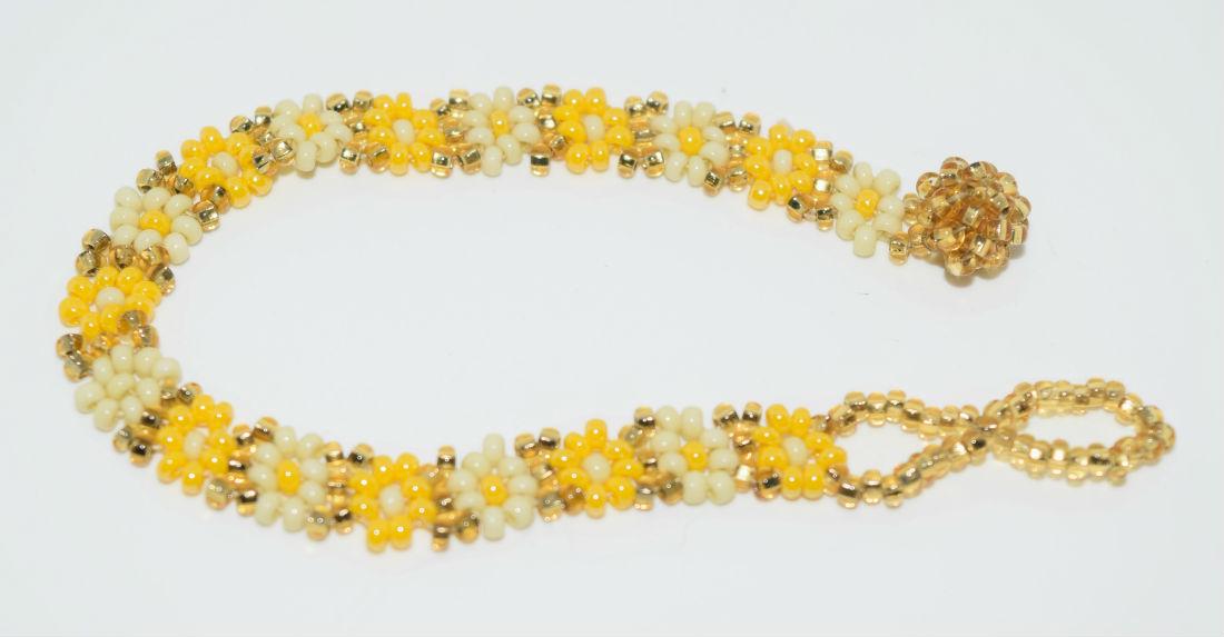 Flower Seed Bead Bracelet (1 of 4)