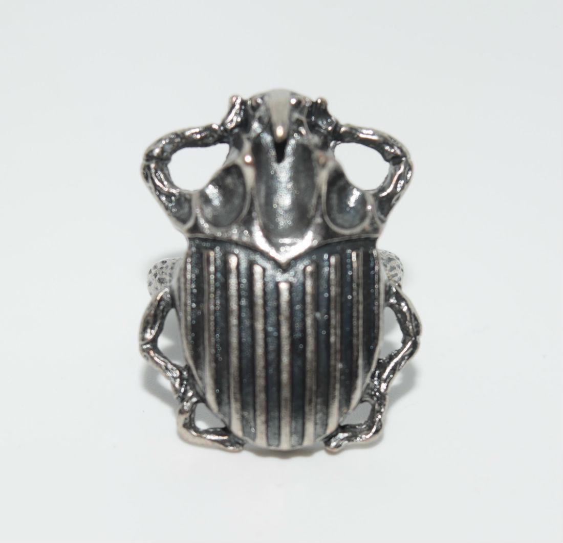 Silver Tone Beetle Ring Sz 7 (1 of 3)