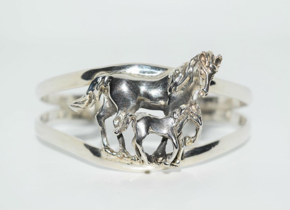 Sterling Southwestern Style 3-D Horse Cuff Bracelet (1 of 5)