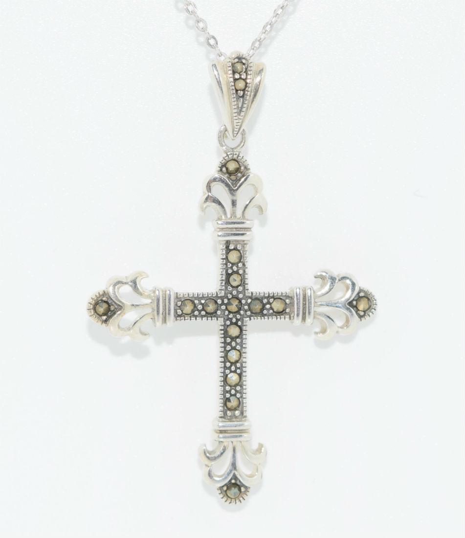 Sterling Silver Marcasite Cross Pendant Necklace: Sterling silver marcasite cross pendant necklace | Measurement: 19" length 2" pendant drop 1.3" width