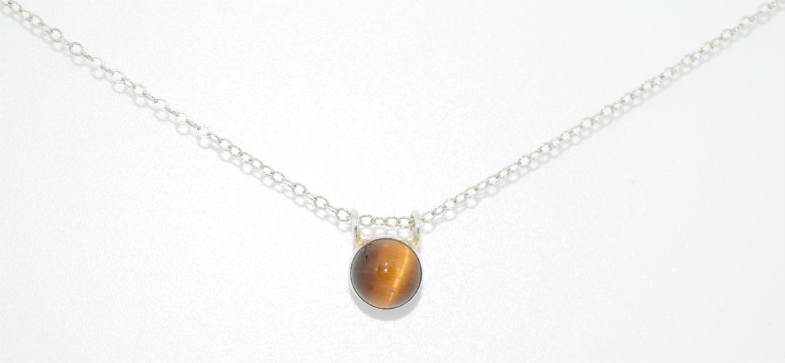 Sterling Silver Tiger's Eye Pendant Necklace: Sterling silver tiger's eye pendant necklace | Measurement: 14.5" length necklace, 0.5" pendant drop