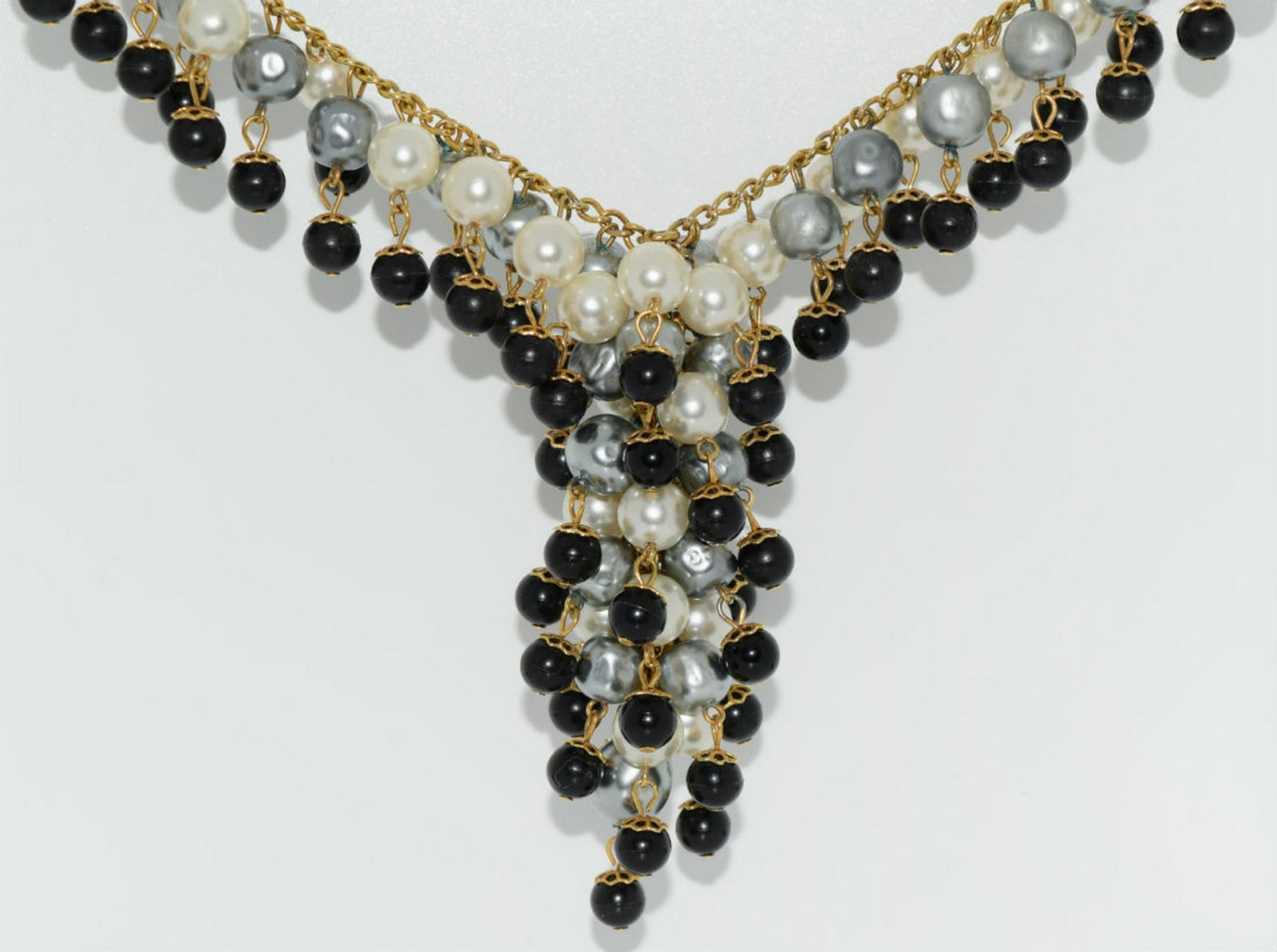 LES BERNARD 17" Beaded Costume Necklace: Please review pictures to get an idea of the size.
