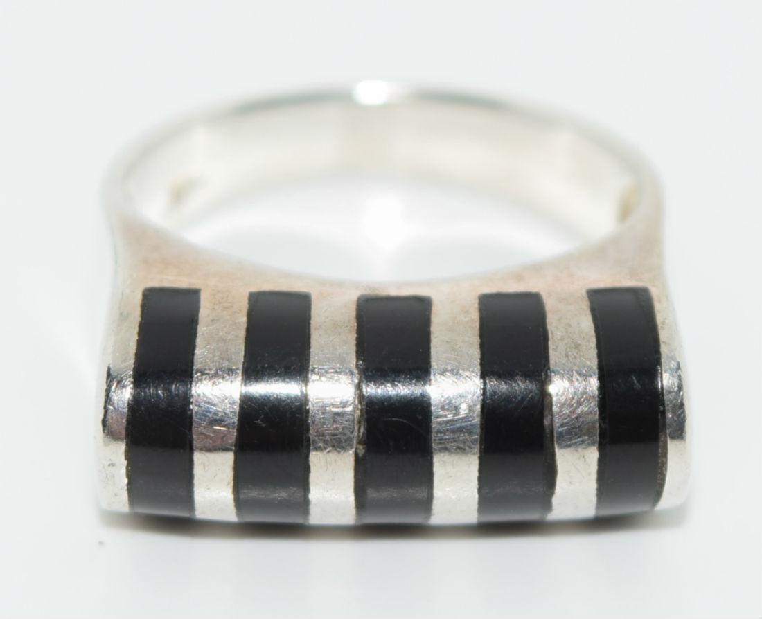 Sterling Silver Black Bar Style Ring sz 7.25 (1 of 4)