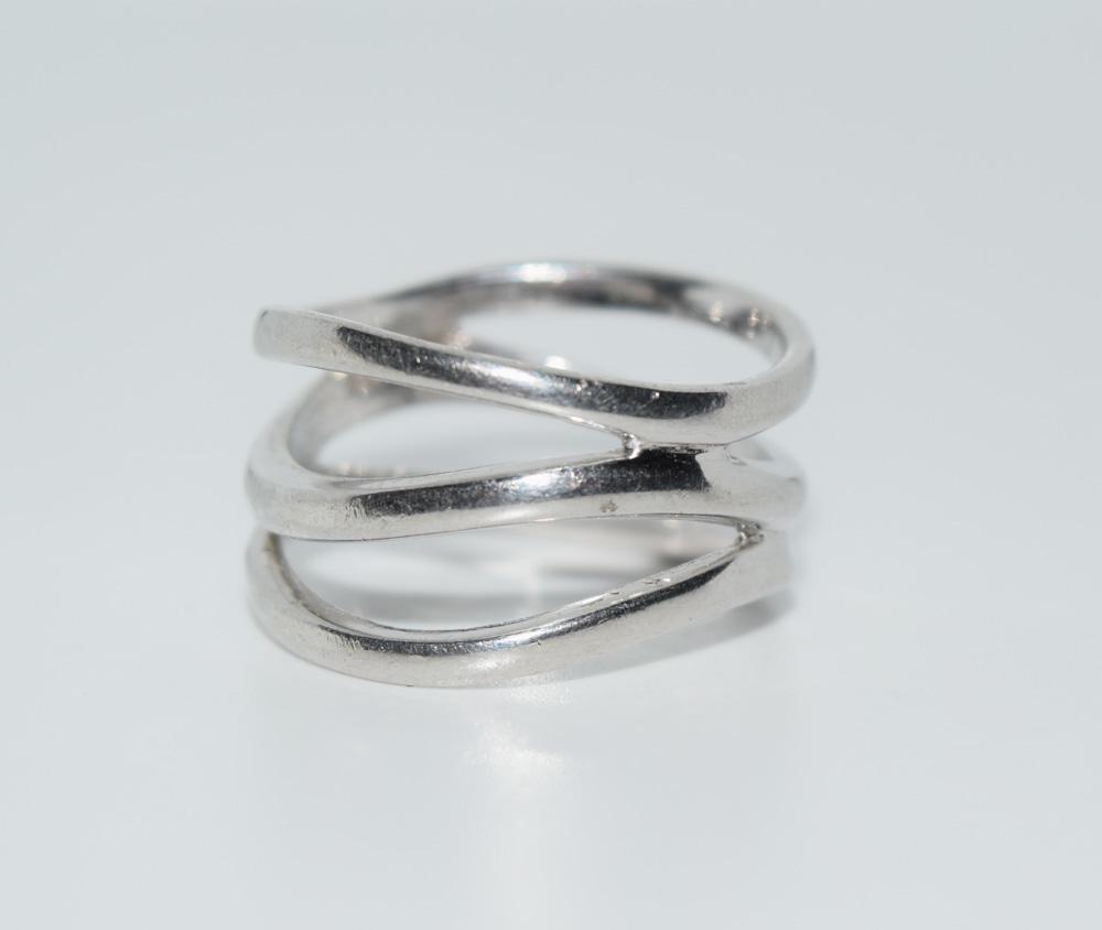 Sterling Silver Wavy Lines Ring Sz 8.5 (1 of 4)