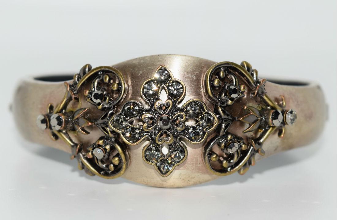 Vintage style rhinestone bangle bracelet (1 of 4)