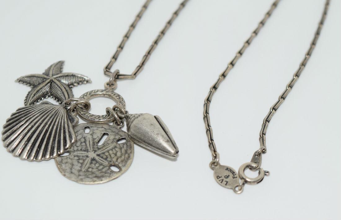 La Vie Parisienne France pendant necklace (1 of 4)