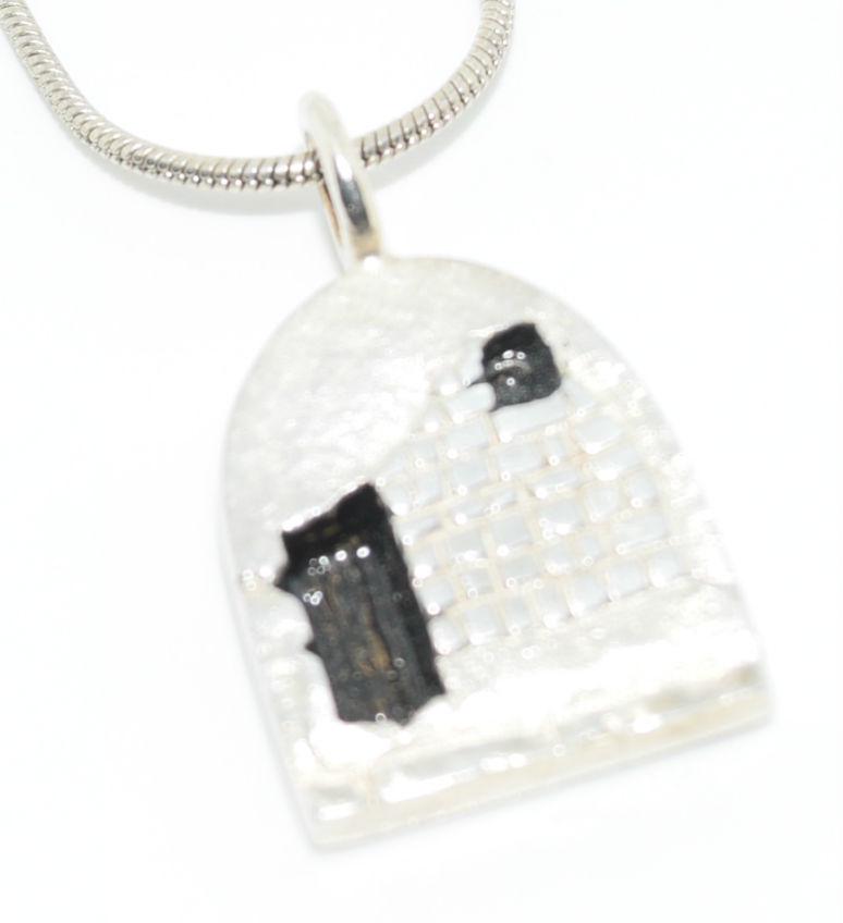 Sterling Silver Unknown Scene Necklace (1 of 3)