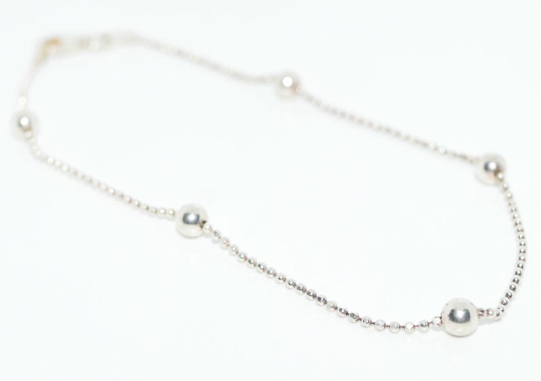 Sterling Silver 9inch Ball Chain Anklet: This Sterling Silver Ball Chain Anklet is 9 inches with 4mm balls.
