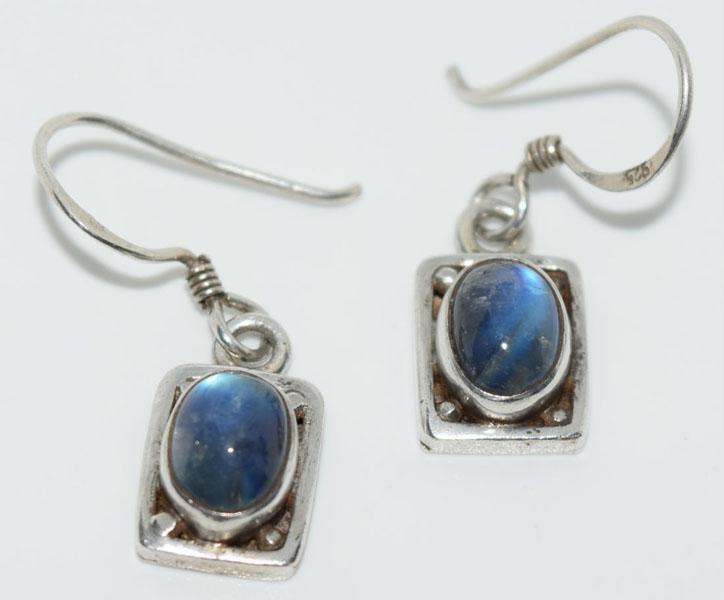 VG Silver Moonstone Dangle Earrings (1 of 3)