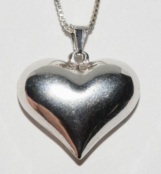 VTG Silver Bubble Heart Necklace (1 of 3)