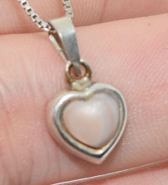 VTG Sterling Silver Heart Necklace (1 of 2)