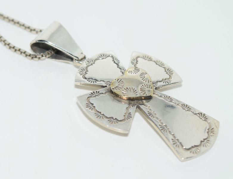 VTG Silver Native Cross Necklace (1 of 3)