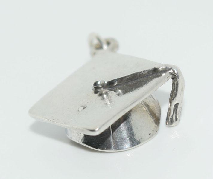 VTG Sterling Silver Graduation Cap Charm: This Vintage Sterling Silver Graduation Cap Measures 18.4 x 20.6 x 6.8mm.