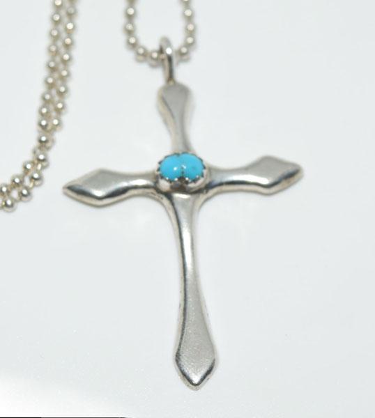 VTG Hand Crafted Turquoise Cross Necklace (1 of 4)