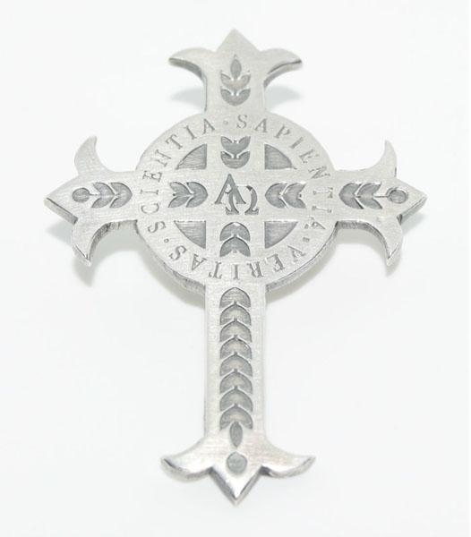 VTG Sterling Alumni Cross Pendant: This Vintage Religious cross pendant has the words Veritas, Scientia, and Sapientia, engraved on the front with and alumni sign and measures 27.8mm x 38mm and is stamped CLINT ORMS 925.