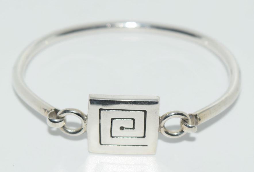 VTG Mexico Sterling Greek Key Hinged Bracelet (1 of 4)