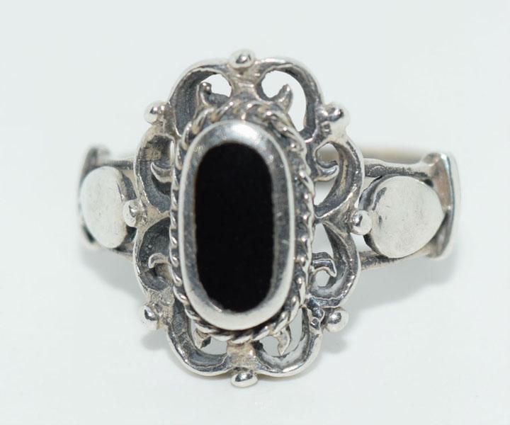 VTG Sterling Oval Black Enamel Ring sz 5.75 (1 of 4)