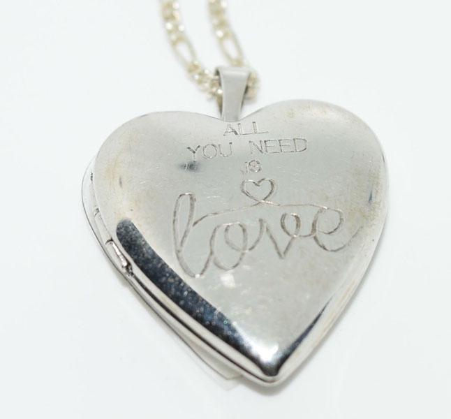 VTG Sterling Etched Heart Locket Necklace (1 of 4)