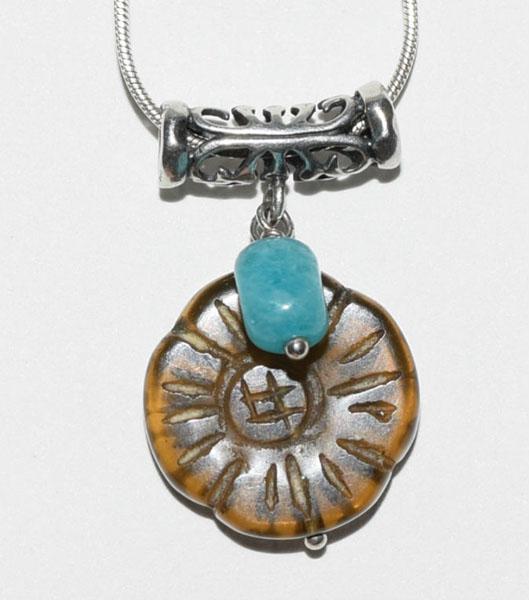 Vintage Sterling Silver Dangle Necklace: This Sterling Silver slide pendant measures 15mm wide and has a 17mm stone etched flower and a 6.8 x 3mm on a 16.5inch snake chain.