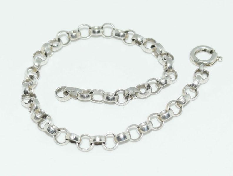 VTG Sterling Rolo Chain Charm Bracelet: This Charm bracelet measures Approx. 4mm wide & 6inchs long.