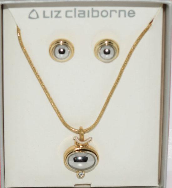 NWT Liz Claiborne Oval Necklace Set (1 of 7)