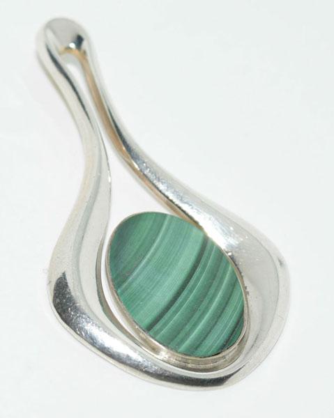 Sterling Silver Malachite Waterdrop Pendant: This pendant measures 57.5 x 32.5mm weighs 12.51grams & is stamped sterling.