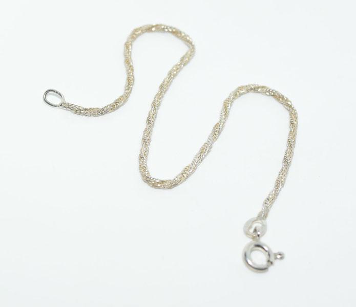 Sterling Silver Twisted Wheat Chain Bracelet: This bracelet is 7inches long, measures 1.6mm wide & stamped 925.