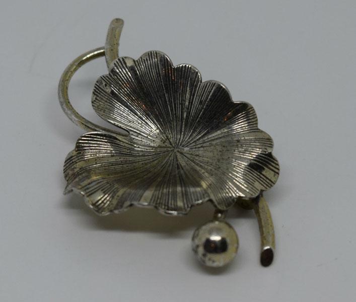 VTG Dane Craft Sterling Leaf Brooch (1 of 4)