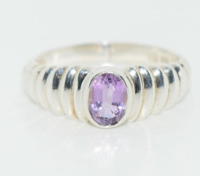 VTG Sterling Oval Amethyst Ring Sz 9 (1 of 3)