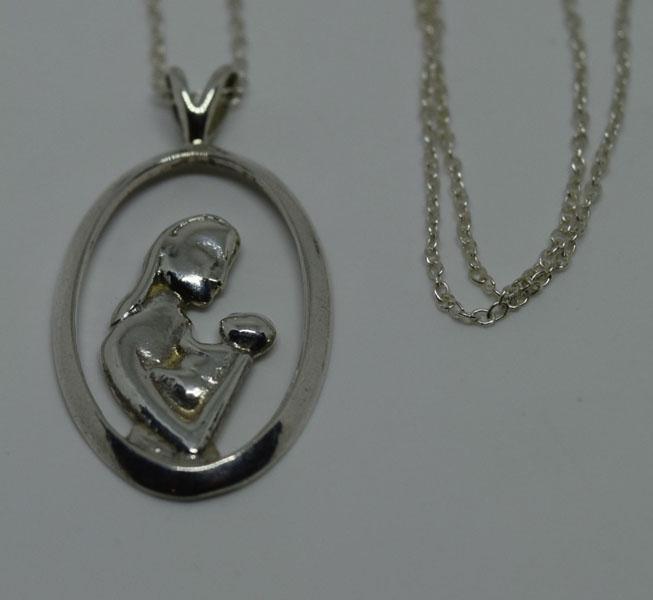 VTG Sterling Silver Mother Child Necklace (1 of 4)