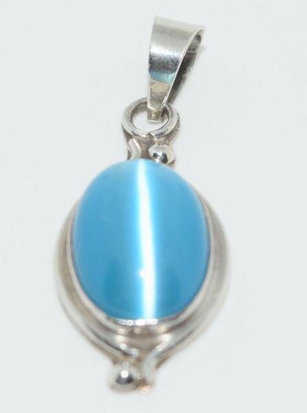 Mexico Sterling Oval Blue Cats Eye Pendant: This pendant measure’s 13.2mm wide with a 33.8mm drop & Stamped Mexico 925 TV-41.
