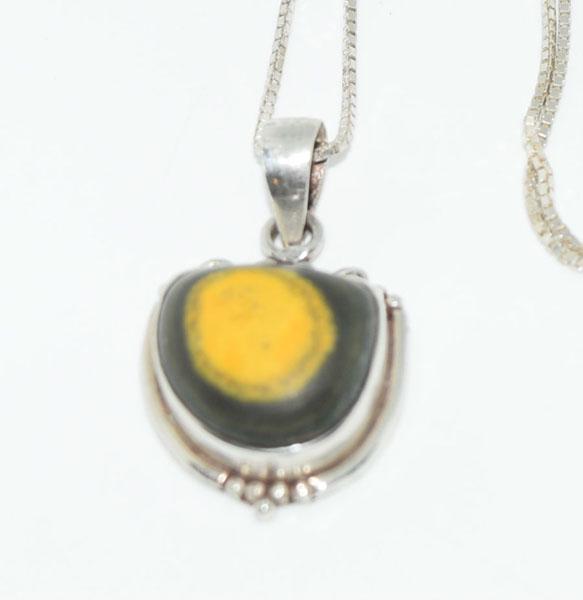 Sterling Silver Yellow Stone Necklace: This pendant measure’s 32.3mm x 18.5mm on a 30inch box chain & stamped 925.