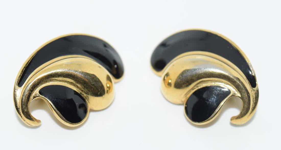 Trifari Gold Tone & Enamel Clip-on Earrings: Trifari gold tone and black enamel clip-on earrings | Measurement: 31mm x 22mm