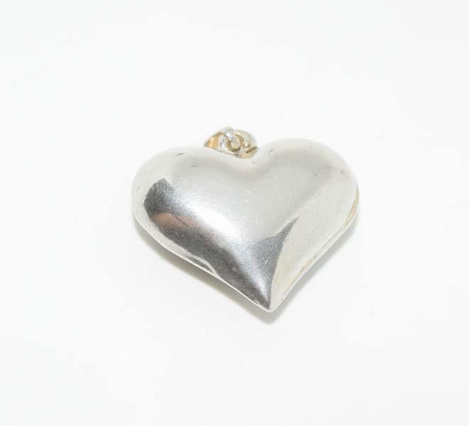 Vintage Italy Sterling Bubble Heart Pendant: This pendant measures 24 x 25.4 x 9mm & stamped 925 Italy.