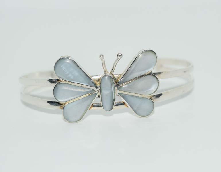 Alpaca Mexico Mother of Pearl Butterfly Cuff Bracelet (1 of 4)