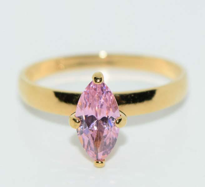 Gold Tone Pink Marquise Ring Sz9: This ring measures 11 x 6mm stone face a size 9 & stamped Korea.