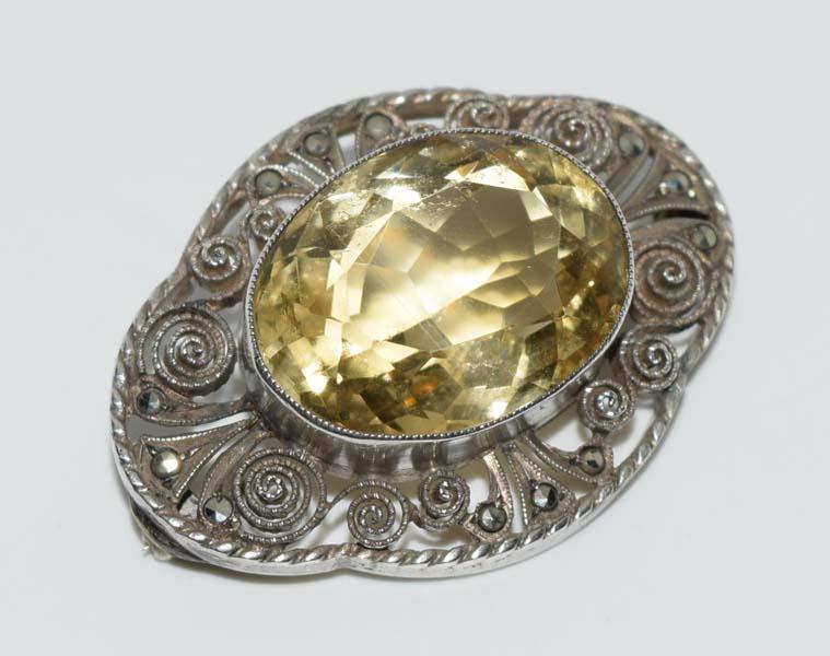 Vintage Filigree Marcasite & Citrine Brooch: Measurement: 29mm x 40mm
