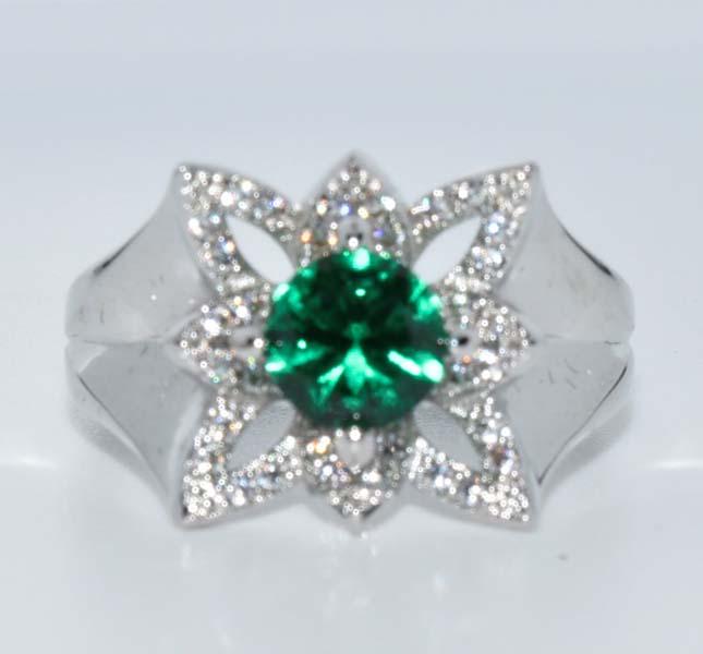 Silver Tone CZ Flower Ring Sz 7 (1 of 4)