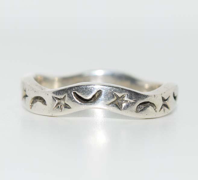 Sterling Silver Moon & Star Band Ring Sz 8.5 (1 of 3)