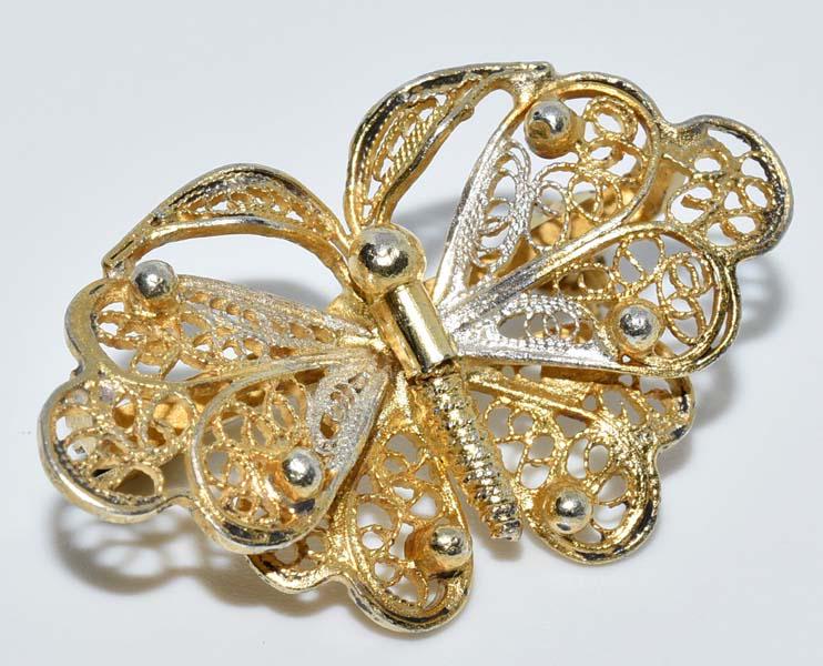 Vintage 800 Silver Filigree Multi Tone Butterfly Brooch: Measurement: 19.5mm x 31mm | Weight: 3.8 grams | Stamp: 800 & Makers Mark