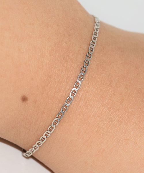 9inch Italy Sterling Mariner Chain Ankle/Bracelet: Weighs 1.4grams Measures 1.9mm wide 9inches long Stamped 925 TMA Italy