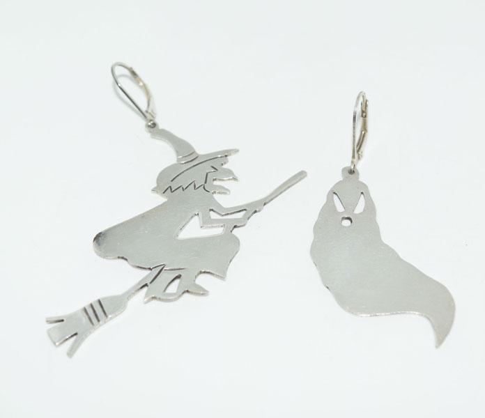 Mexico Sterling Witch & Ghost Earrings: Weighs 10.6grams Measures approx. 2.32inch x 1inch Ghost approx. 2.3inch x 2.40inch Witch Stamped TI-83 925