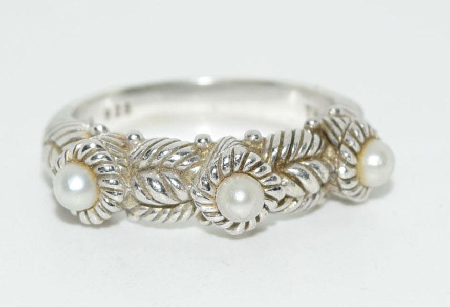 Judith Ripka Sz9 Pearl Cable Design Ring: Weighs 6grams Measures 6.7mm wide Size 9 Stamped 925 Thailand Judith Ripka