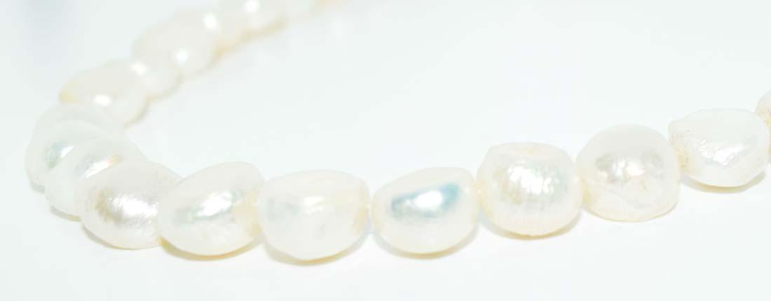 20inch 13mm Baroque Pearl Necklace: The pearls measures approx. 13mm wide pearls 20inches long & stamped BY: Moxe… Resell for this item online is between 300-3,500!