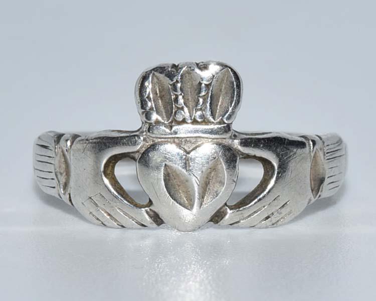 Sterling Silver Claddagh Ring Sz 5.75 (1 of 3)