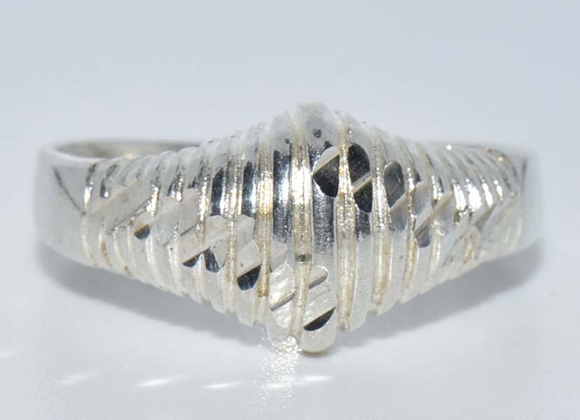 Sterling Silver Etched Dome Ring Sz 8 (1 of 3)